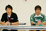 岡村ヘッドコーチ(左)、熊谷キャプテン