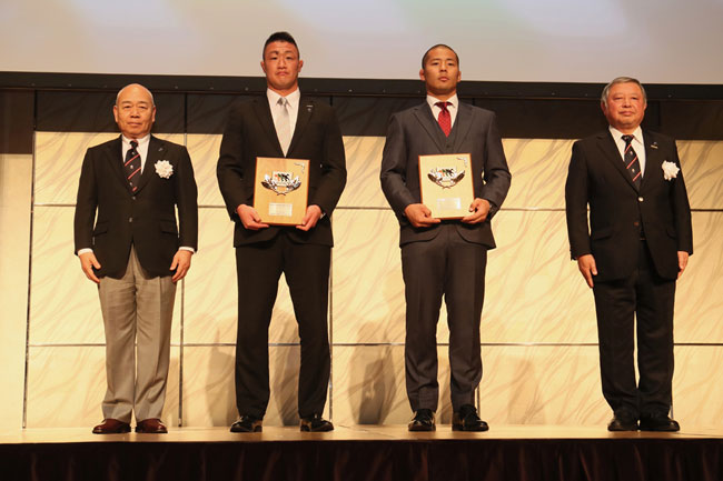 ベストファンサービス賞は神戸製鋼（２季ぶり11度目）とリコー（初受賞）が獲得 photo by Kenji Demura