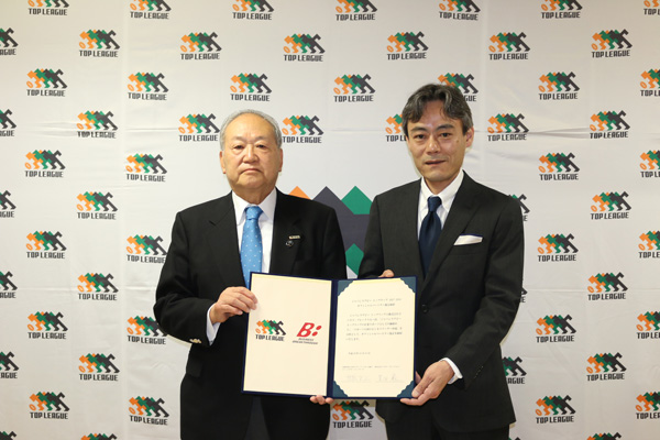 髙島 正之チェアマン（左）と、柴田 巌・株式会社 ビジネス・ブレークスルー代表取締役副社長