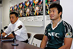 NECグリーンロケッツの高岩監督(左)、浅野キャプテン