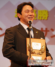 準優勝のサントリー・清宮監督