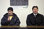 NTTコミュニケーションズの山本監督(右)、加藤主将