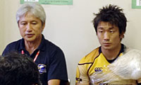 林監督(左)、友井川キャプテン