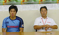 清宮監督（右）、大田尾選手